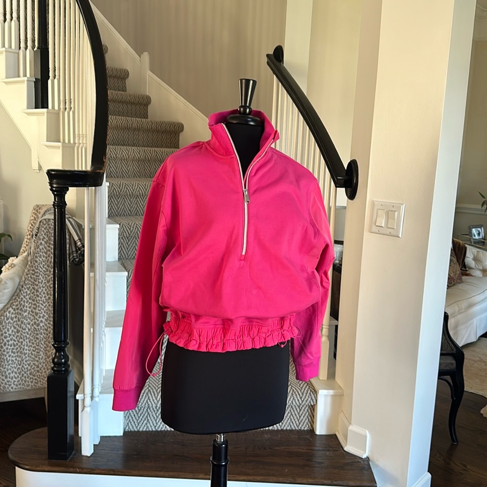 Athleta Triumph Hybrid Half Zip sweatshirt